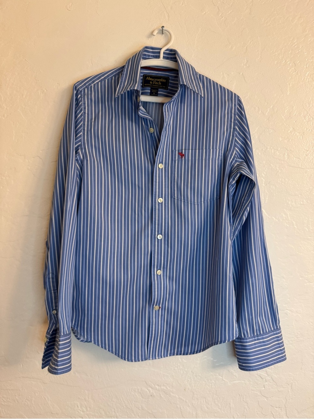 Abercrombie & Fitch Muscle Fit Blue White Striped Button Shirt Men’s Small